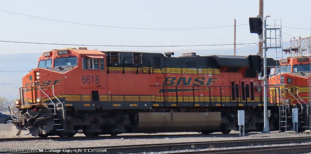 BNSF 6618